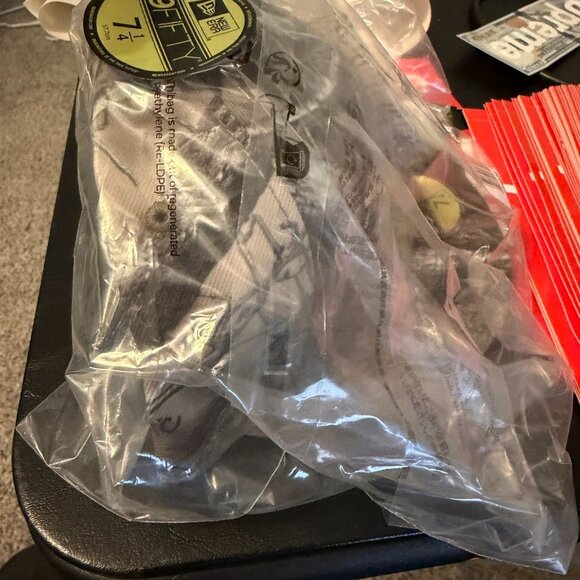 Supreme x New Era Breast Cancer Box Logo Camo Fitted 7 1/4 - Picture 5 of 5